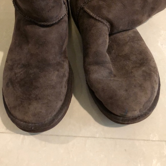 UGG Boot - Picture 3 of 5